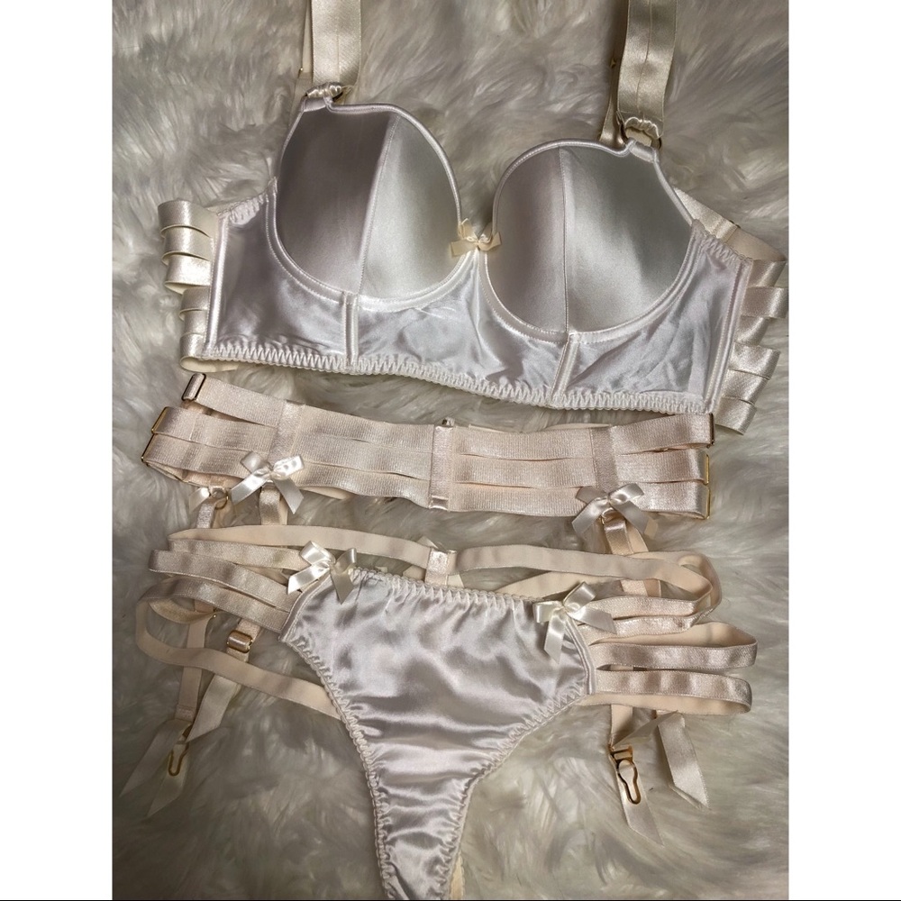 Bordelle Cream Set